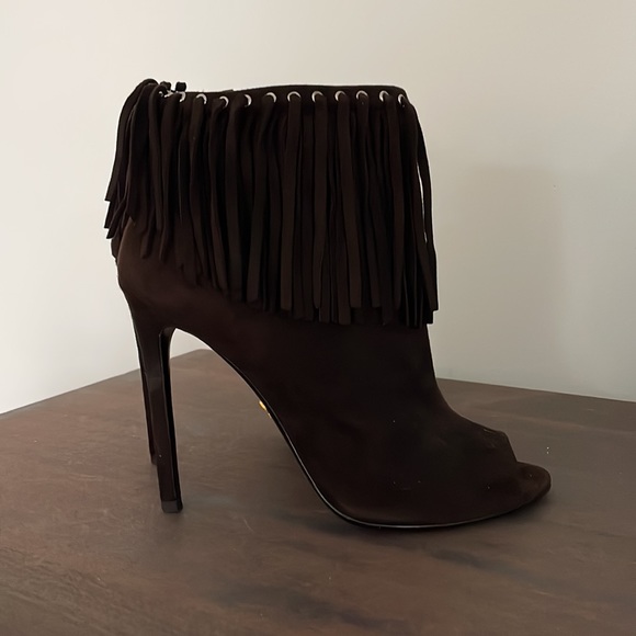 Prada finge open toe suede booties 39 8 8.5 like new! Worn once - Picture 4 of 5